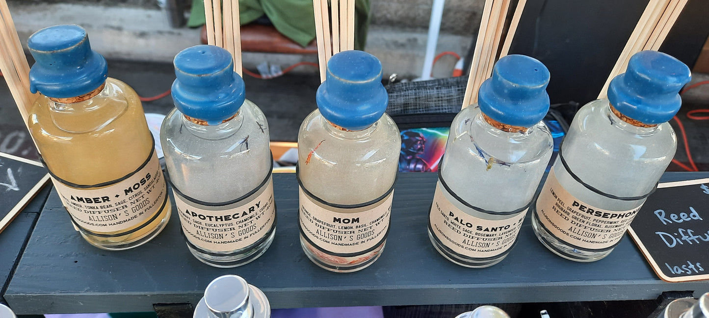 Reed Diffuser Air Freshener with Nontoxic Fragrance Apothecary Bottle