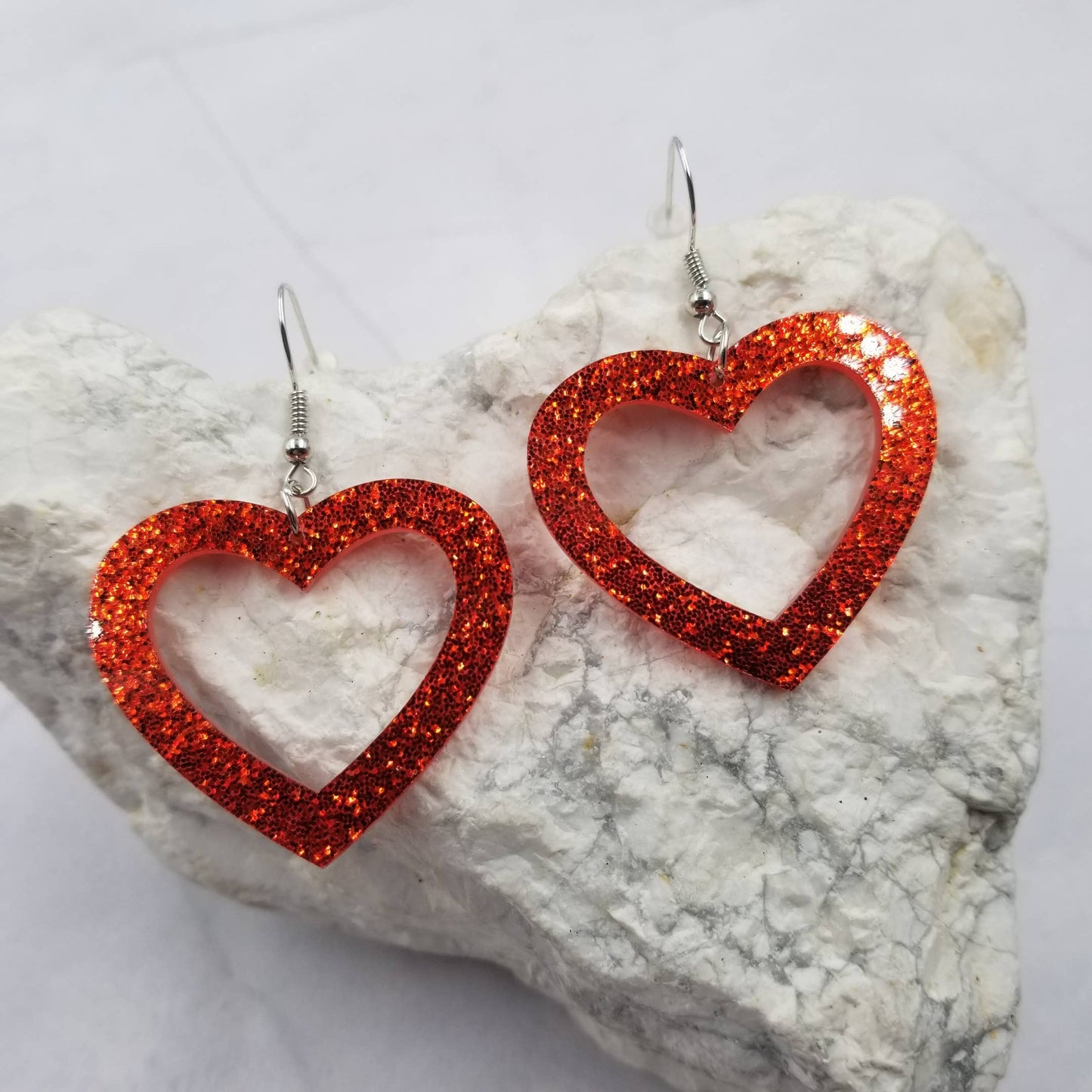 Red Glitter Heart Hollow Acrylic Earrings